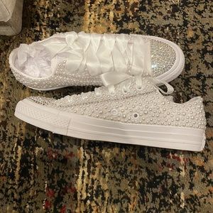 BRAND NEW All-Star Low-Top Converse - wedding party shoes. Pearls and crystals.